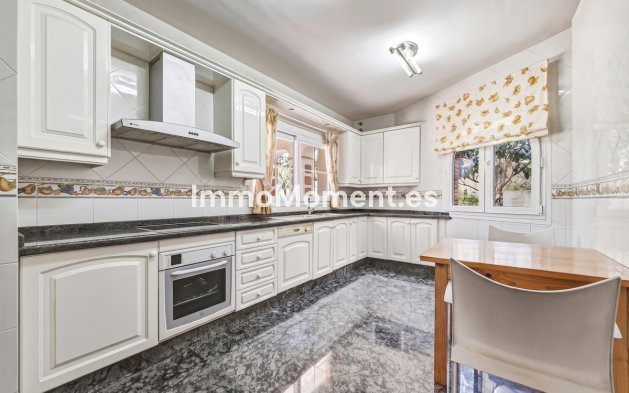 Wiederverkauf - Freistehende Villa - Benalmadena - Benalmadena Centro