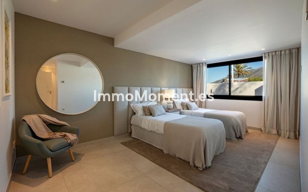 Resale - Detached villa - Marbella - Nueva Andalucía