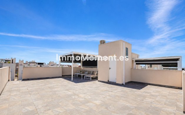 Resale - Apartment - Torrevieja - Aguas Nuevas