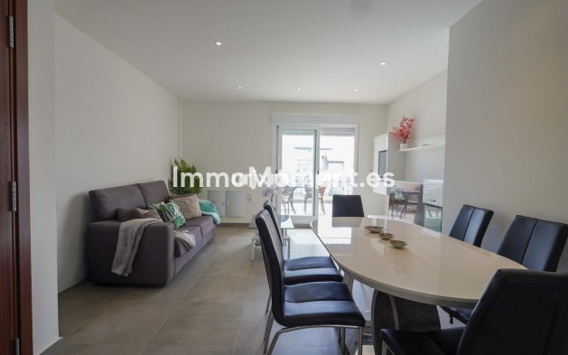 Resale - Apartment - Torrevieja - Aguas Nuevas