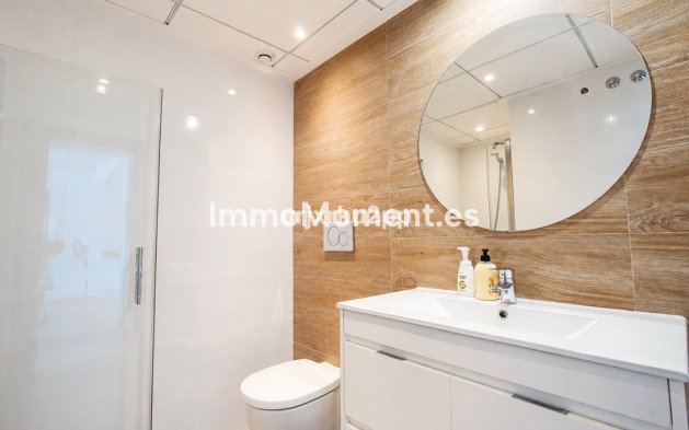 Resale - Apartment - Torrevieja - Aguas Nuevas