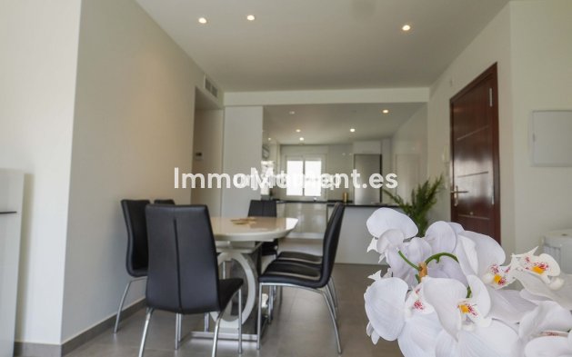 Resale - Apartment - Torrevieja - Aguas Nuevas