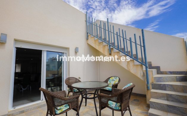 Resale - Apartment - Torrevieja - Aguas Nuevas