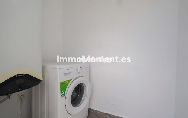 Resale - Apartment - Torrevieja - Aguas Nuevas