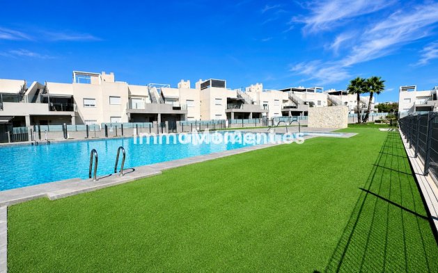 Resale - Apartment - Torrevieja - Aguas Nuevas