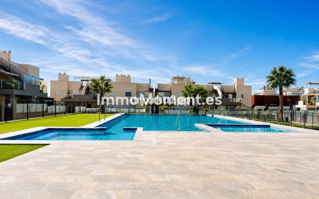 Resale - Apartment - Torrevieja - Aguas Nuevas
