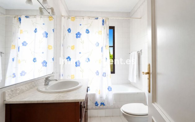 Wiederverkauf - Reihenhaus - Marbella - Puerto de Cabopino