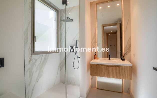 Resale - Detached villa - Marbella - Nueva Andalucía