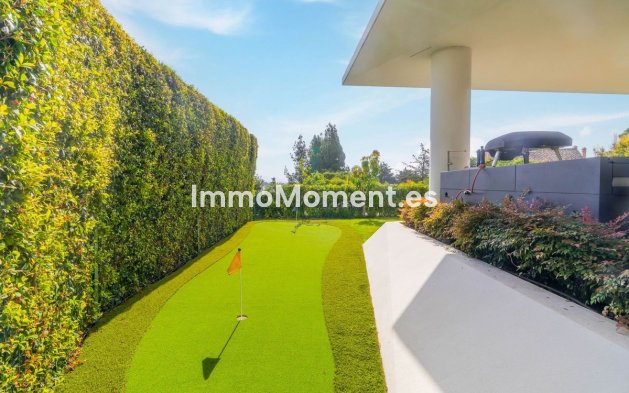 Resale - Detached villa - Marbella - Nueva Andalucía