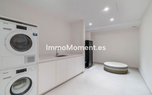 Resale - Detached villa - Marbella - Nueva Andalucía