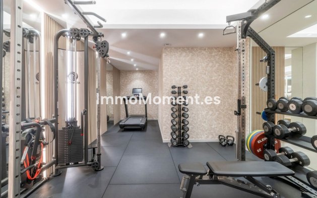 Resale - Detached villa - Marbella - Nueva Andalucía