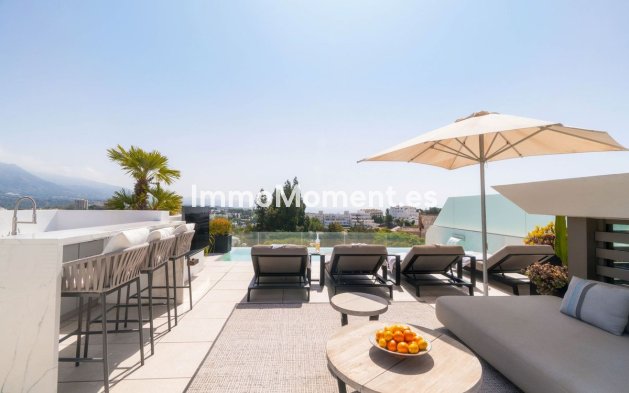 Resale - Detached villa - Marbella - Nueva Andalucía