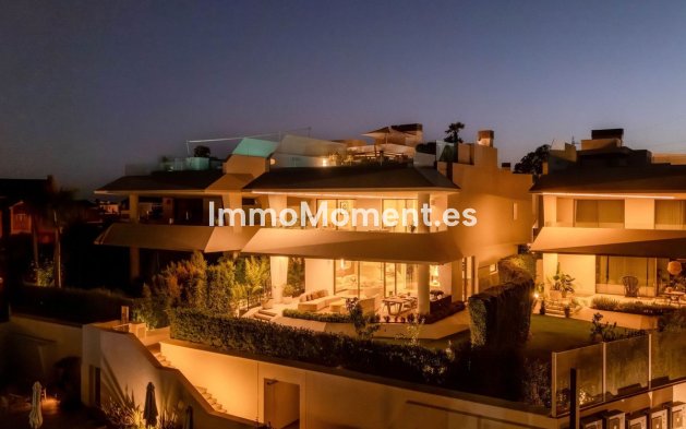Resale - Detached villa - Marbella - Nueva Andalucía