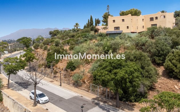 Resale - Plot - Marbella - Elviria