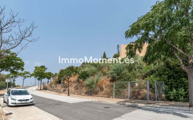 Resale - Plot - Marbella - Elviria