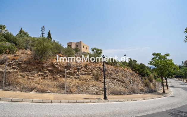 Resale - Plot - Marbella - Elviria