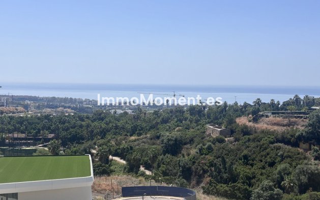 Resale - Apartment - Estepona - Selwo