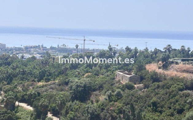 Resale - Apartment - Estepona - Selwo