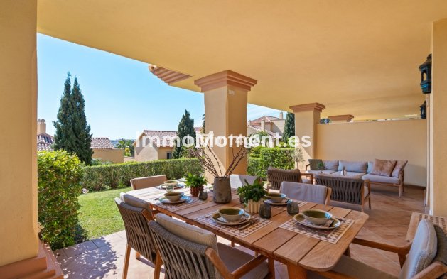 Resale - Apartment - Marbella - Nueva Andalucía