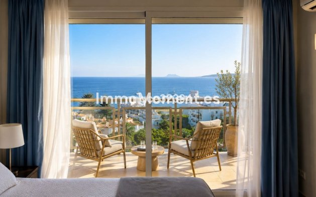 Resale - Apartment - Estepona - Estepona Centro