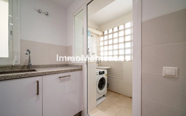 Resale - Apartment - Benalmadena - Benalmadena Centro