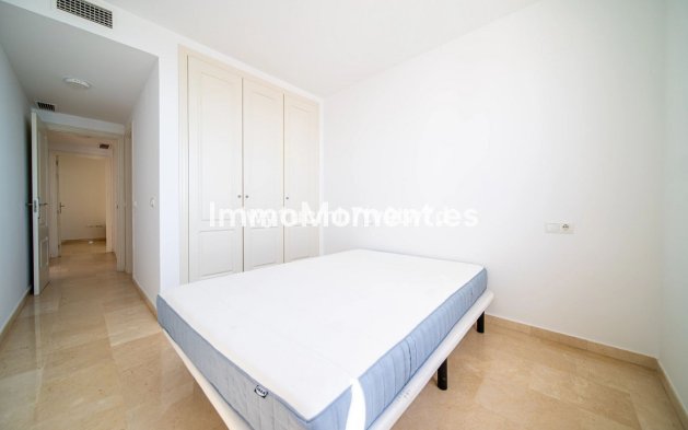 Resale - Apartment - Benalmadena - Benalmadena Centro