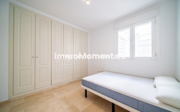 Resale - Apartment - Benalmadena - Benalmadena Centro