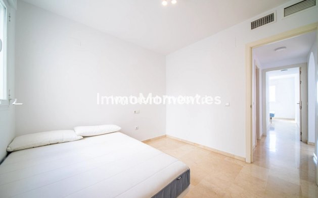 Resale - Apartment - Benalmadena - Benalmadena Centro