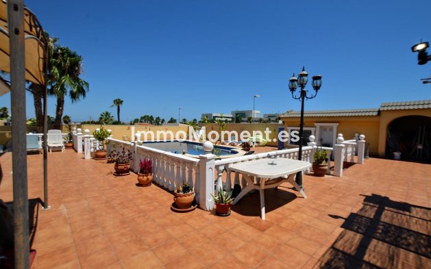 Resale - Detached villa - Orihuela - Los Balcones - Los Altos del Edén