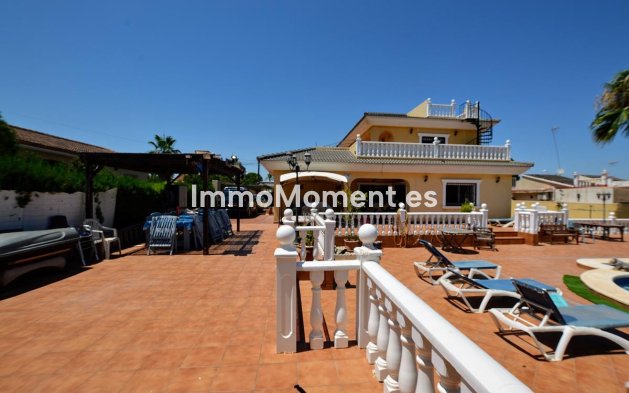 Resale - Detached villa - Orihuela - Los Balcones - Los Altos del Edén