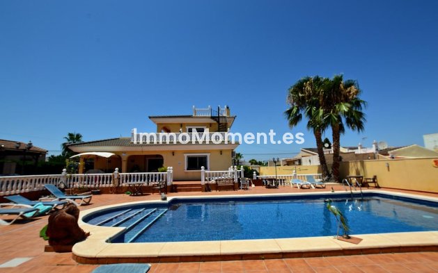 Resale - Detached villa - Orihuela - Los Balcones - Los Altos del Edén