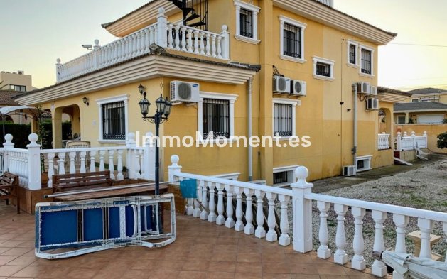 Resale - Detached villa - Orihuela - Los Balcones - Los Altos del Edén