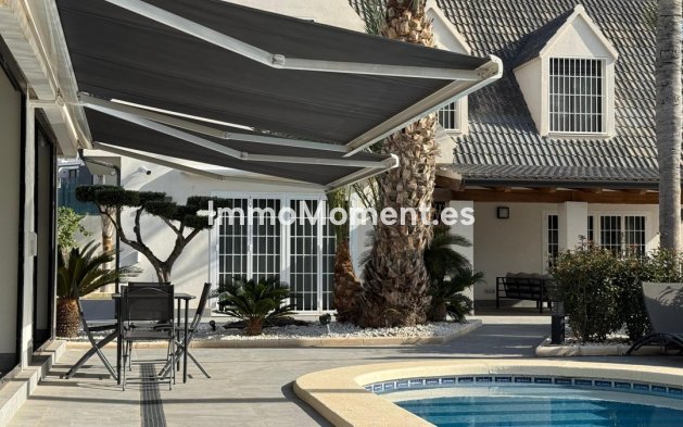 Reventa - Villa independiente - Alicante - Alicante Centro