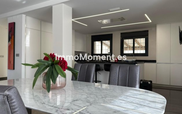 Reventa - Villa independiente - Alicante - Alicante Centro