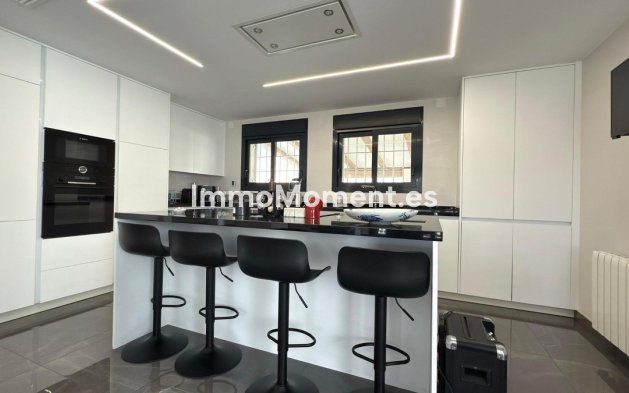 Reventa - Villa independiente - Alicante - Alicante Centro