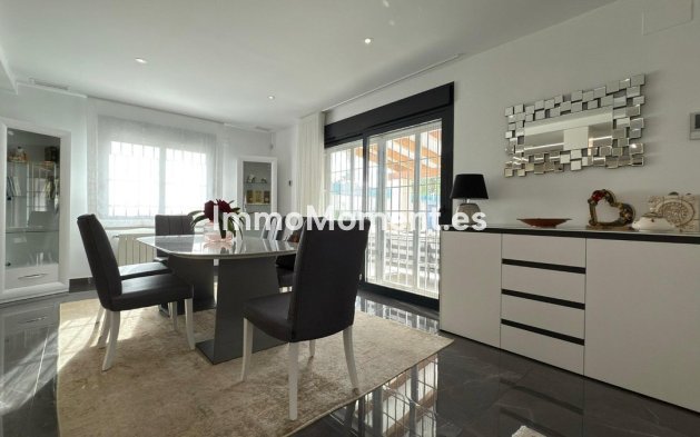 Reventa - Villa independiente - Alicante - Alicante Centro