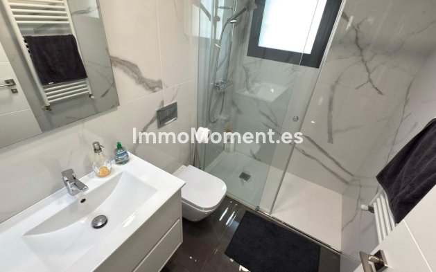 Reventa - Villa independiente - Alicante - Alicante Centro