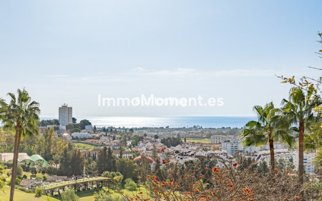 Resale - Apartment - Marbella - Nueva Andalucía